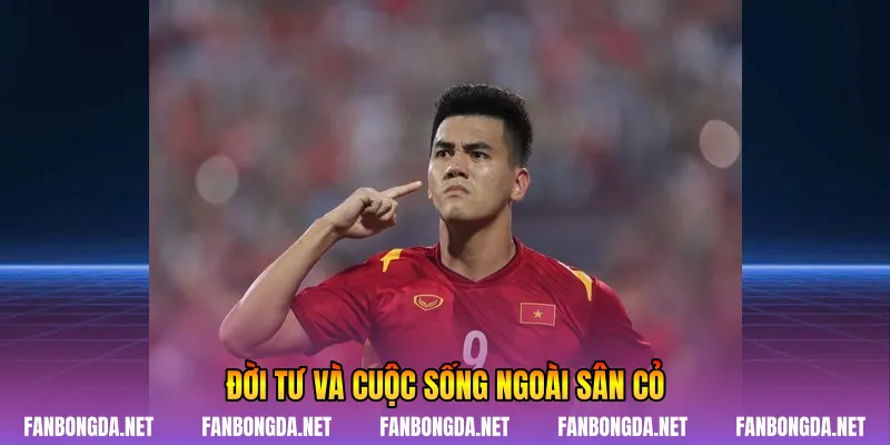 Đời tư và cuộc sống ngoài sân cỏ